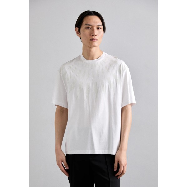 Camiseta Fireisle Thunderbolt Blanco Camiseta Fireisle Thunderbolt Blanco