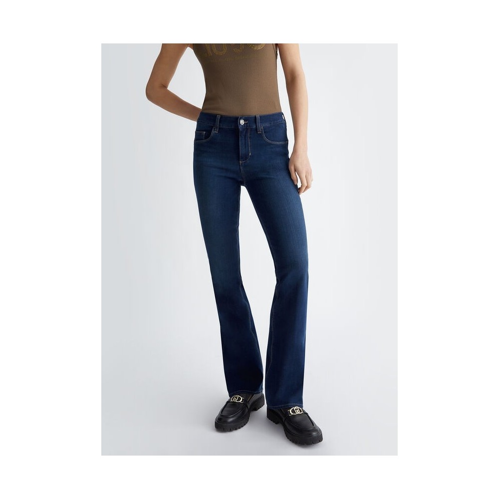 Vaqueros Bootcut Talle Alto